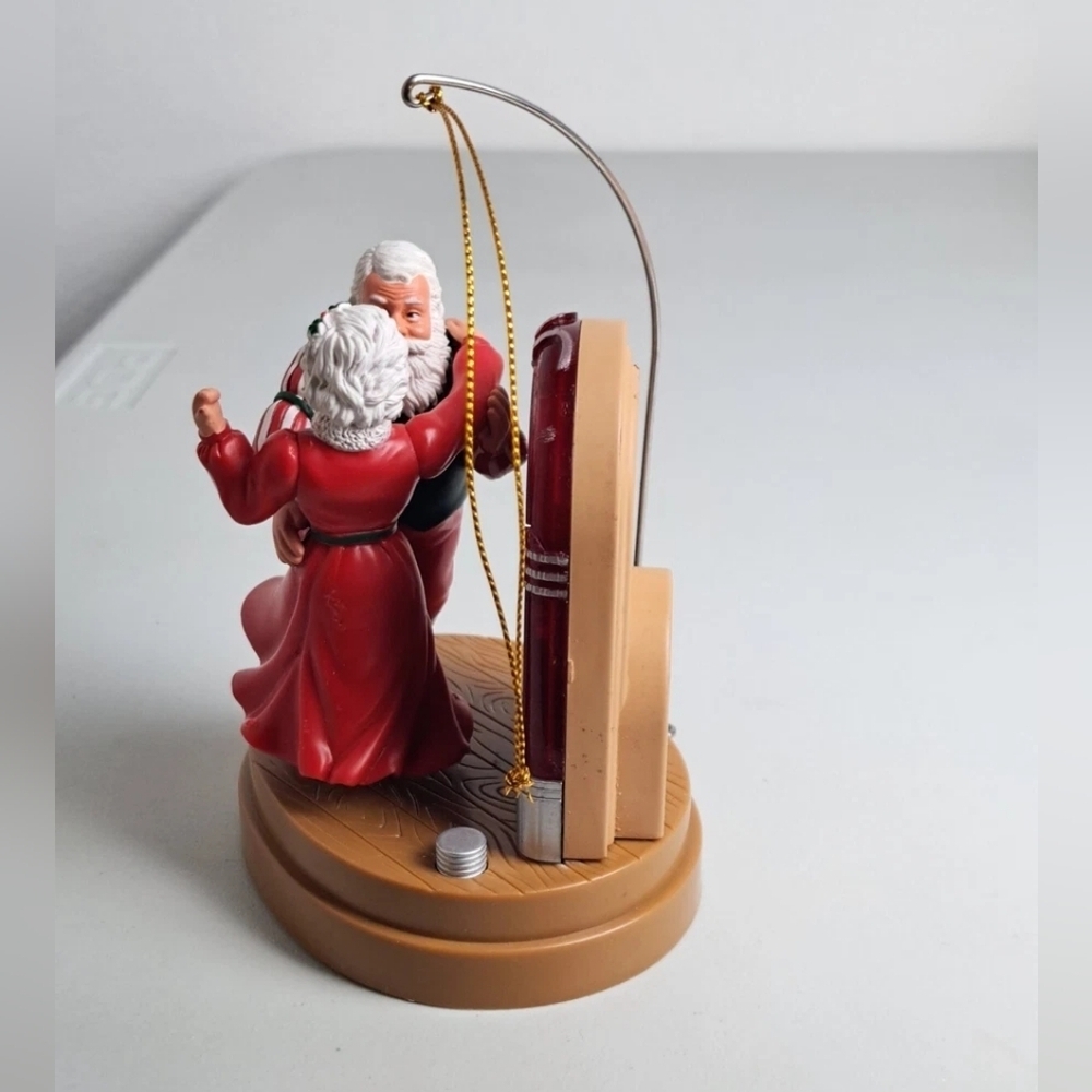 Santa's Best "JINGLE BELL ROCK" Musical Mr. & Mrs. Claus Jukebox Ornament- Works - Picture 5 of 7